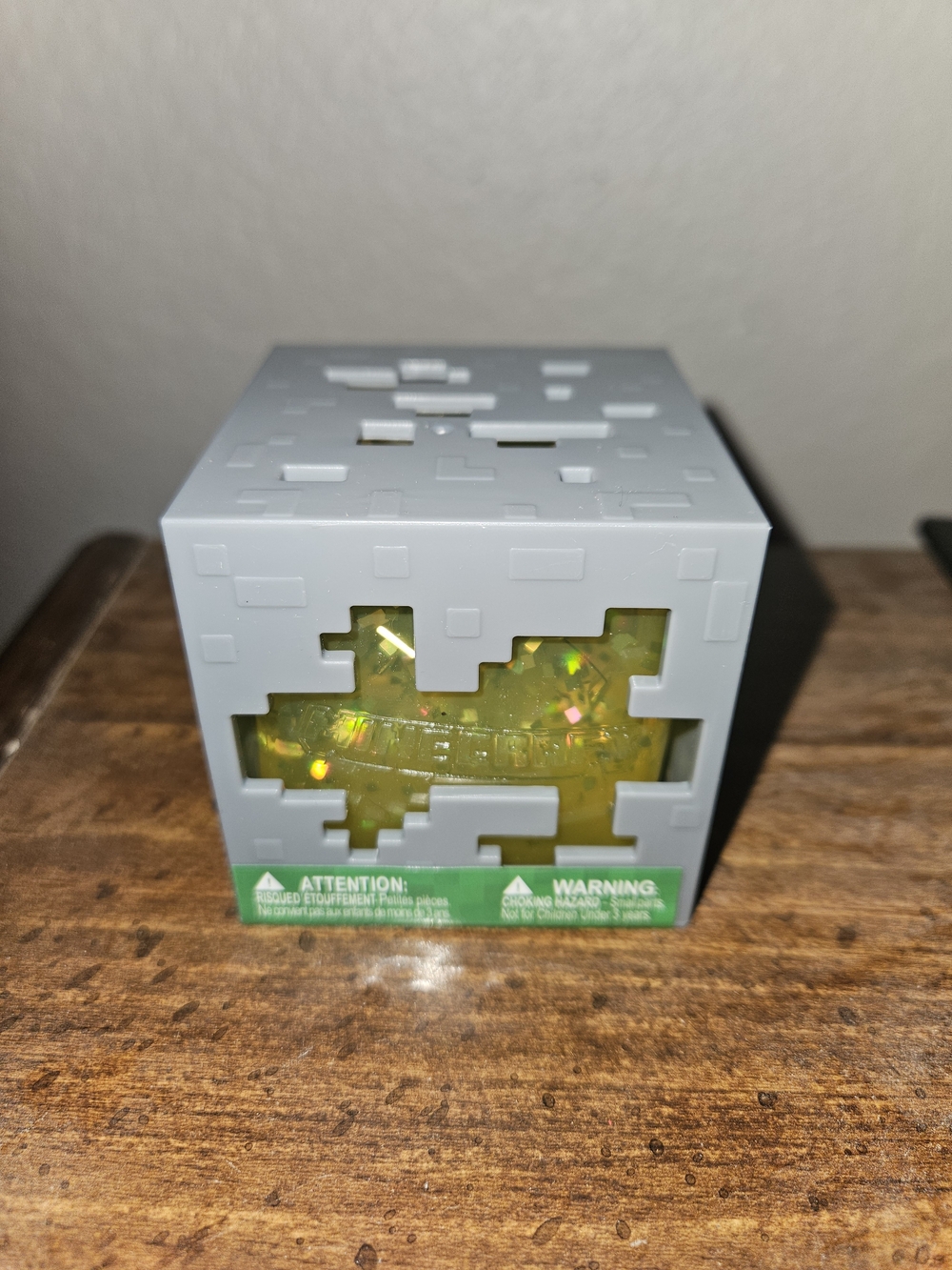 YELLOW Minecraft Glitter Cube